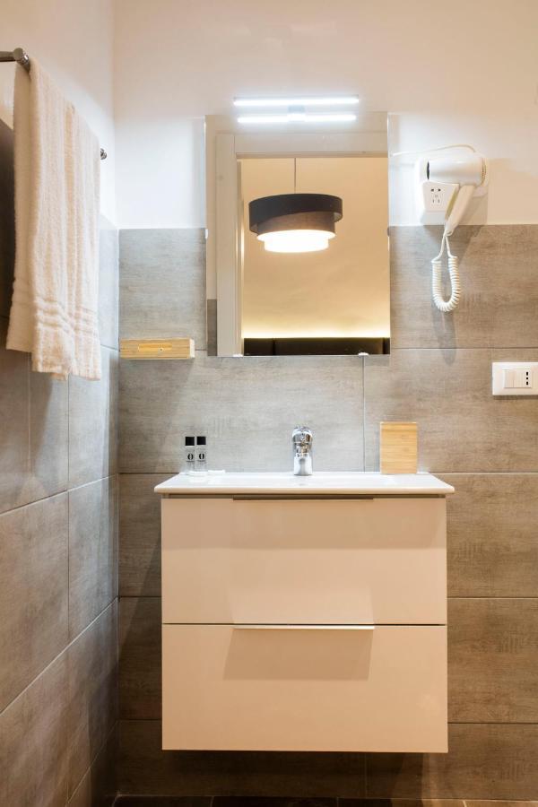 רומא Mi Hotel Home מראה חיצוני תמונה
